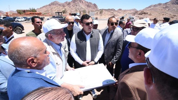 وزير الإسكان وزير الإسكان