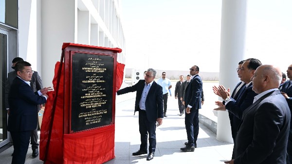 رئيس مجلس الوزراء رئيس مجلس الوزراء