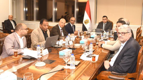 وزير الإسكان وزير الإسكان