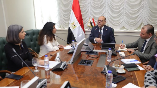وزير العمل محمد جبران وزير العمل محمد جبران