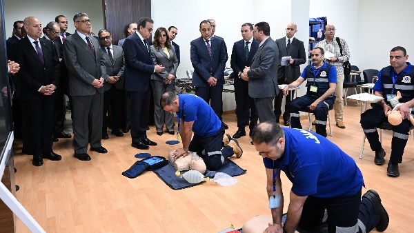 رئيس مجلس الوزراء رئيس مجلس الوزراء