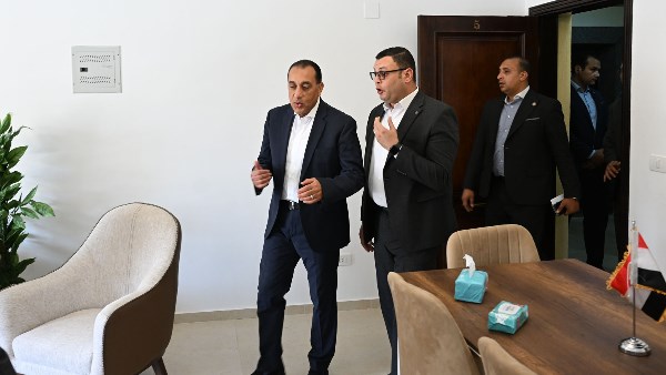 رئيس مجلس الوزراء رئيس مجلس الوزراء
