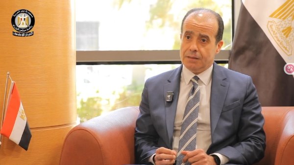 الدكتور زكريا حمزة الدكتور زكريا حمزة
