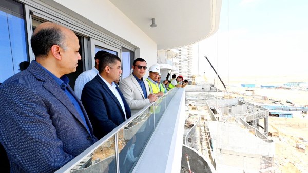 وزير الإسكان وزير الإسكان