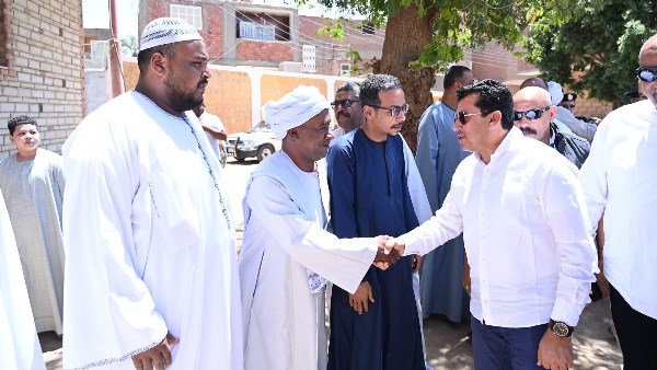 صبحي: الوزارة تولي اهتمامًا بالغًا بتنمية الصعيد وتطوير المنشآت الشبابية صبحي: الوزارة تولي اهتمامًا بالغًا بتنمية الصعيد وتطوير المنشآت الشبابية
