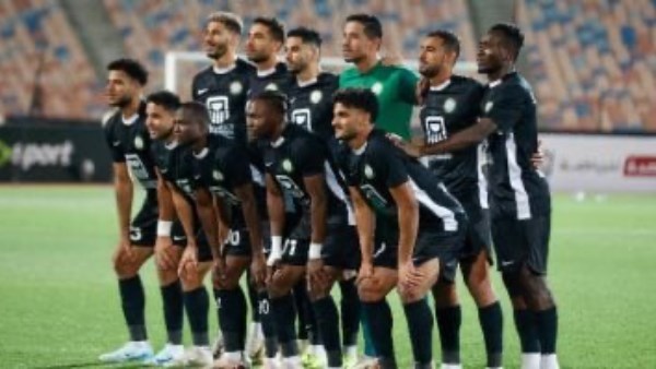 البنك الأهلي يفاجئ بيراميدز برباعية بالدوري المصري البنك الأهلي يفاجئ بيراميدز برباعية بالدوري المصري