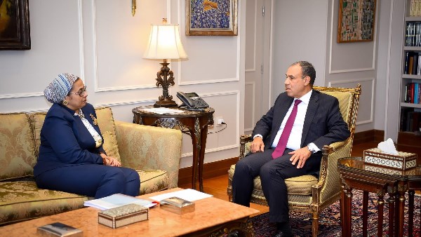 وزير الخارجية والهجرة يستقبل رئيسة المجلس القومى للمرأة وزير الخارجية والهجرة يستقبل رئيسة المجلس القومى للمرأة