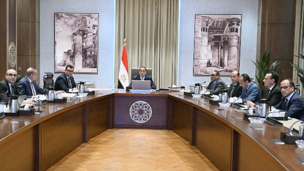 رئيس الوزراء يتابع إجراءات طرح إدارة وتشغيل مشروع "حدائق تلال الفسطاط" رئيس الوزراء يتابع إجراءات طرح إدارة وتشغيل مشروع "حدائق تلال الفسطاط"