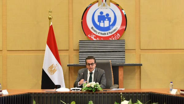 نائب رئيس الوزراء وزير الصحة يرأس أول اجتماعات اللجنة العليا لوضع إستراتيجية وطنية شاملة لسلامة المرضى