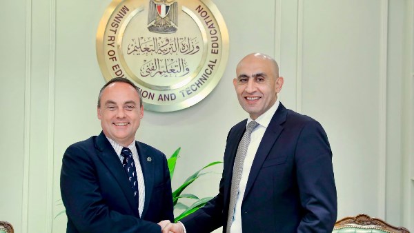 وزير التربية والتعليم يستقبل الممثل لصندوق الأمم المتحدة للسكان لبحث سبل تعزيز التعاون المشترك وزير التربية والتعليم يستقبل الممثل لصندوق الأمم المتحدة للسكان لبحث سبل تعزيز التعاون المشترك