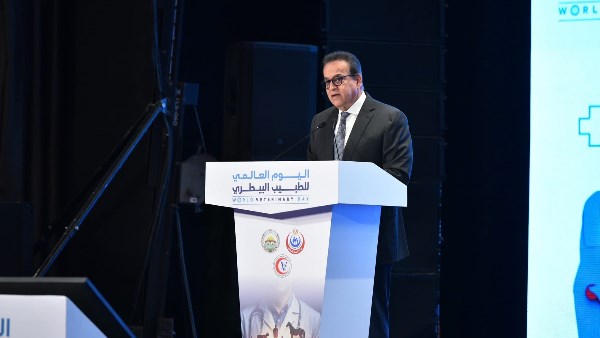 الدكتور خالد عبدالغفار الدكتور خالد عبدالغفار