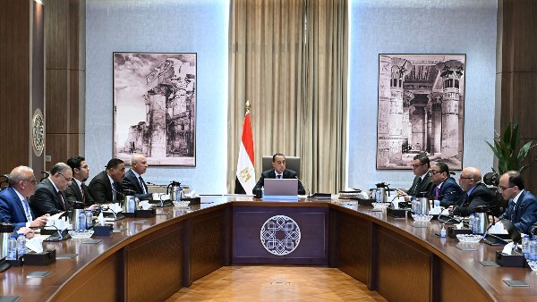 رئيس الوزراء يتابع مستجدات الموقف التنفيذي لمشروع تطوير مدينة رأس الحكمة بالساحل الشمالي 