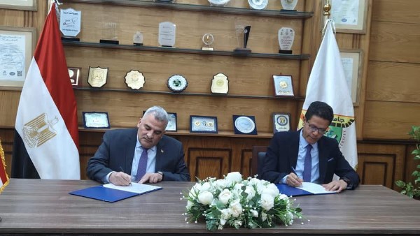 جهاز حماية وتنمية البحيرات والثروة السمكية يُوقِّع بروتوكول تعاون مع جامعة بنها جهاز حماية وتنمية البحيرات والثروة السمكية يُوقِّع بروتوكول تعاون مع جامعة بنها