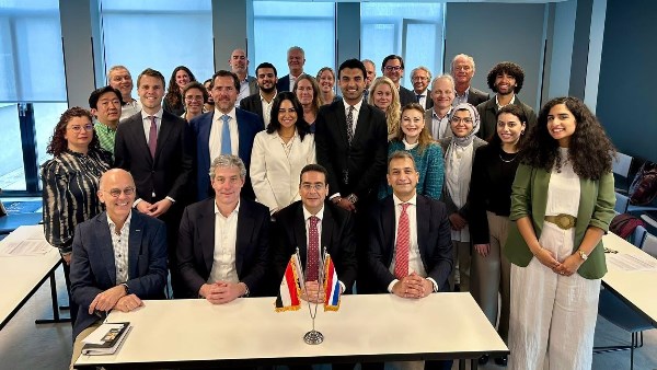 الهيئة العامة للاستثمار والمناطق الحرة تبحث مستقبل الاستثمارات الهولندية