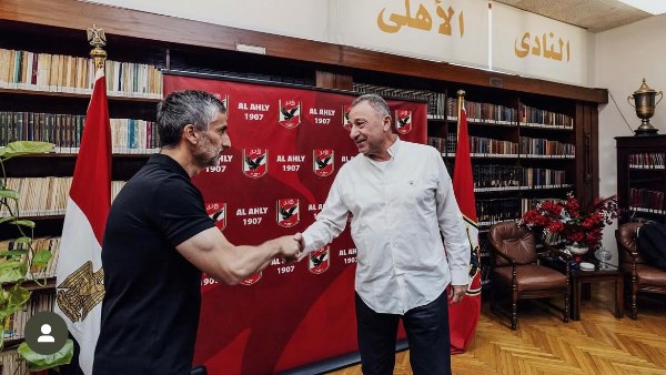 الأهلي يعلن رسميًّا التعاقد مع الإسباني خوسيه ريبييرو الأهلي يعلن رسميًّا التعاقد مع الإسباني خوسيه ريبييرو