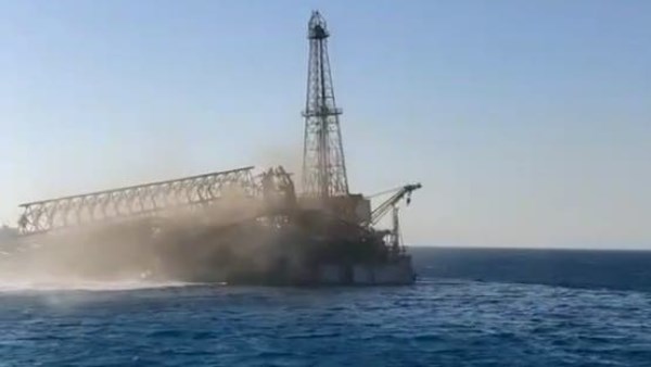الحفار النهار في خليج السويس الحفار النهار في خليج السويس