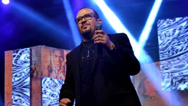 هشام عباس هشام عباس