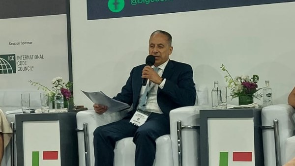 المهندس تامر شفيق، نائب الرئيس لتطوير الأعمال في شركة أوراسكوم للإنشاءات المهندس تامر شفيق، نائب الرئيس لتطوير الأعمال في شركة أوراسكوم للإنشاءات