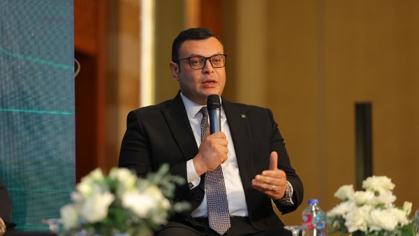 وزير الإسكان والمرافق والمجتمعات العمرانية الجديدة وزير الإسكان والمرافق والمجتمعات العمرانية الجديدة