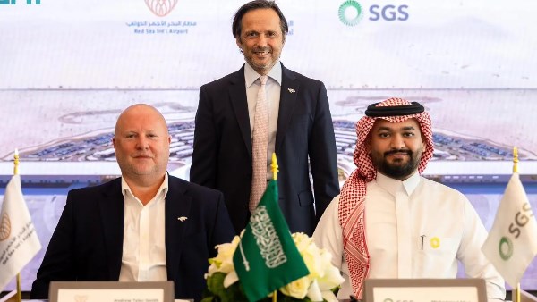 السعودية.. اتفاقية إستراتيجية لتقديم خدمات المناولة الأرضية بمطار البحر الأحمر الدولي