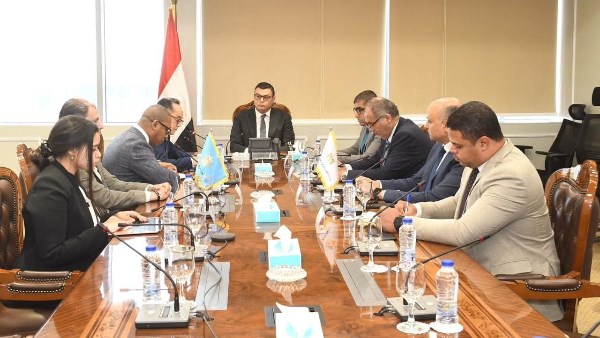 وزير الإسكان يستقبل الرئيس التنفيذي لشركة «تايتان كابيتال» اليابانية لبحث مجالات التعاون وزير الإسكان يستقبل الرئيس التنفيذي لشركة «تايتان كابيتال» اليابانية لبحث مجالات التعاون