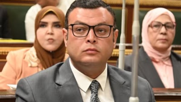 وزير الإسكان يكشف عن أهداف مشروع قانون إجراءات التصرف في أملاك الدولة الخاصة وزير الإسكان يكشف عن أهداف مشروع قانون إجراءات التصرف في أملاك الدولة الخاصة