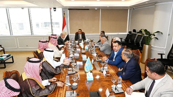 وزير الإسكان وزير الإسكان