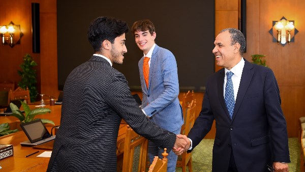 وزير الخارجية وزير الخارجية