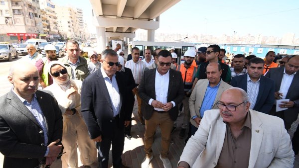 وزير الإسكان وزير الإسكان
