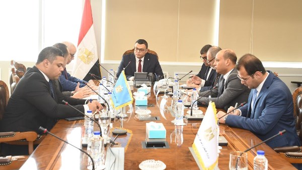 وزير الإسكان