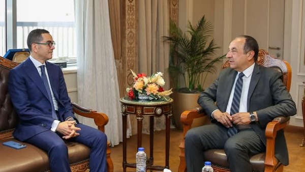 وزيرا قطاع الأعمال العام والاستثمار وزيرا قطاع الأعمال العام والاستثمار