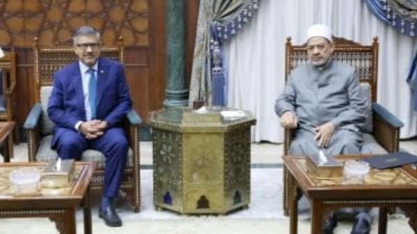 شيخ الأزهر يستقبل سفير باكستان شيخ الأزهر يستقبل سفير باكستان