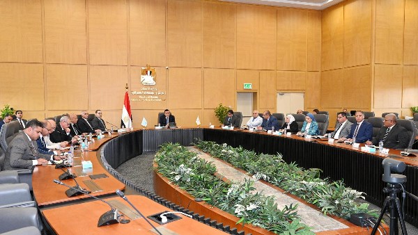 وزير الإسكان وزير الإسكان