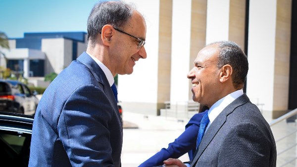 وزير الخارجية وزير الخارجية