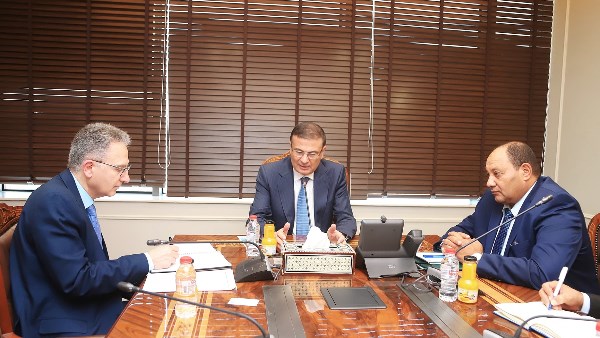 وزير الزراعة وزير الزراعة