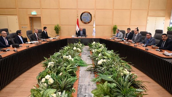 وزير الصناعة والنقل وزير الصناعة والنقل