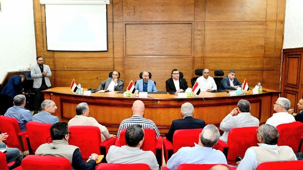 وزير الإسكان وزير الإسكان