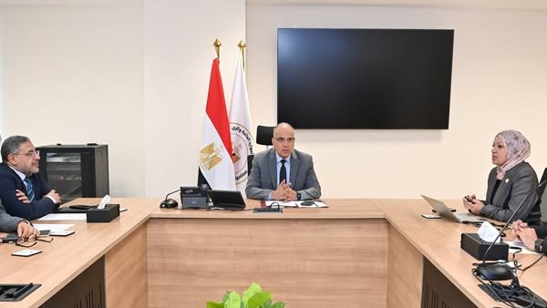وزير الموارد المائية وزير الموارد المائية