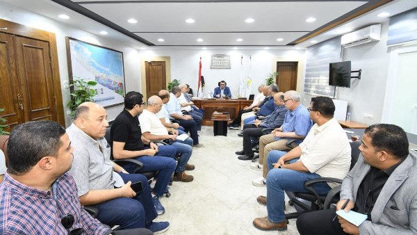وزير الإسكان وزير الإسكان