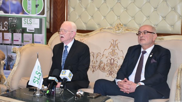 المستشار الدكتور عمرو عبد الرازق المستشار الدكتور عمرو عبد الرازق