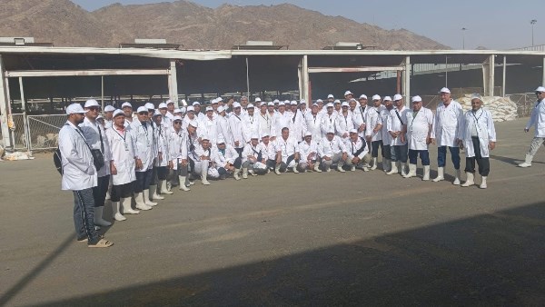وزير الزراعة يتابع أعمال البعثة البيطرية المصرية للإشراف على الهدي والأضاحي بالمملكة العربية السعودية وزير الزراعة يتابع أعمال البعثة البيطرية المصرية للإشراف على الهدي والأضاحي بالمملكة العربية السعودية