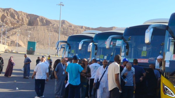 انطلاق أولى رحلات عودة حجاج الحج السياحي البري المصريين انطلاق أولى رحلات عودة حجاج الحج السياحي البري المصريين