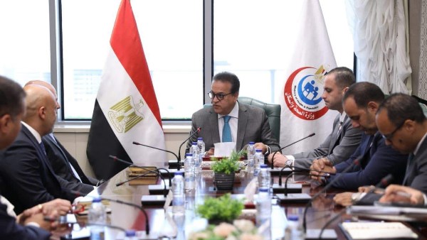 خالد عبدالغفار يستقبل المدير العام لشركة جنرال إليكتريك هيلث كير للرعاية الصحية بأفريقيا