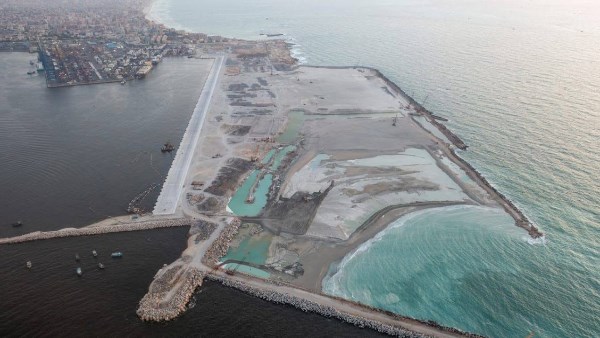 مشروع إنشاء محطة تحيا مصر 2 متعددة الأغراض على رصيف 100 بميناء الدخيلة مشروع إنشاء محطة تحيا مصر 2 متعددة الأغراض على رصيف 100 بميناء الدخيلة