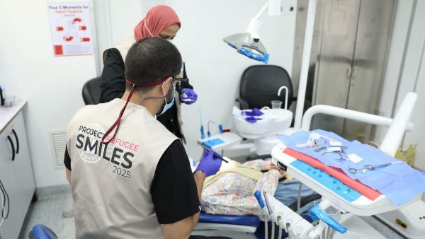 الصحة: وفد من أطباء الأسنان المصريين المقيمين في أمريكا يقدم خدمات طبية بزهراء مدينة نصر الصحة: وفد من أطباء الأسنان المصريين المقيمين في أمريكا يقدم خدمات طبية بزهراء مدينة نصر