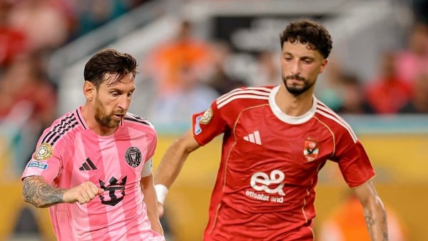 «الأهلي» يقرر عدم التفريط في «وسام أبوعلي»