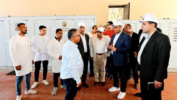 وزير الإسكان 