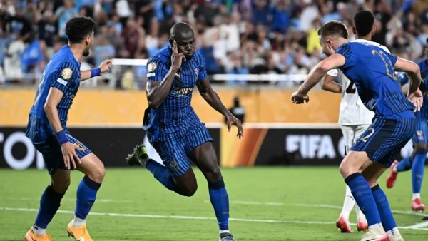 أرباح تاريخية للهلال السعودي بعد الفوز على مانشستر سيتي 