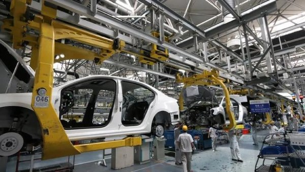 تراجع مفاجئ للإنتاج الصناعي الفرنسي في مايو 2025 تراجع مفاجئ للإنتاج الصناعي الفرنسي في مايو 2025