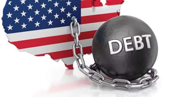 تحذيرات: الدين الأمريكي سيصل إلى 130% من الناتج المحلي خلال 10 سنوات تحذيرات: الدين الأمريكي سيصل إلى 130% من الناتج المحلي خلال 10 سنوات